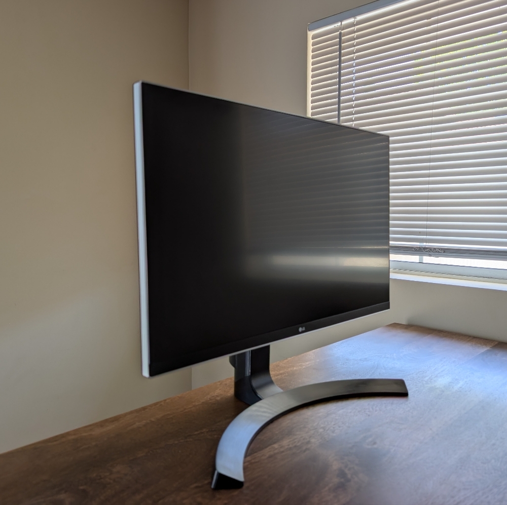 LG 27UD68P 4K 27" monitor